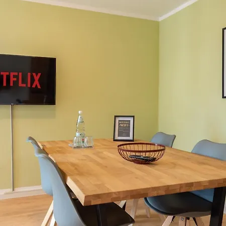 Three / Wifi / Netflix / 3 Getrennte Betten