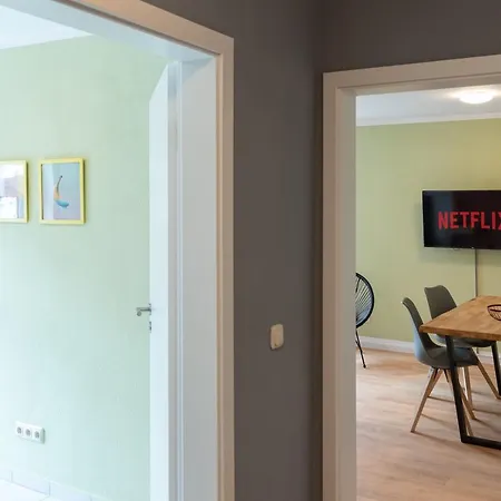 Three / Wifi / Netflix / 3 Getrennte Betten * Chemnitz