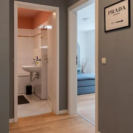 Three / Wifi / Netflix / 3 Getrennte Betten *